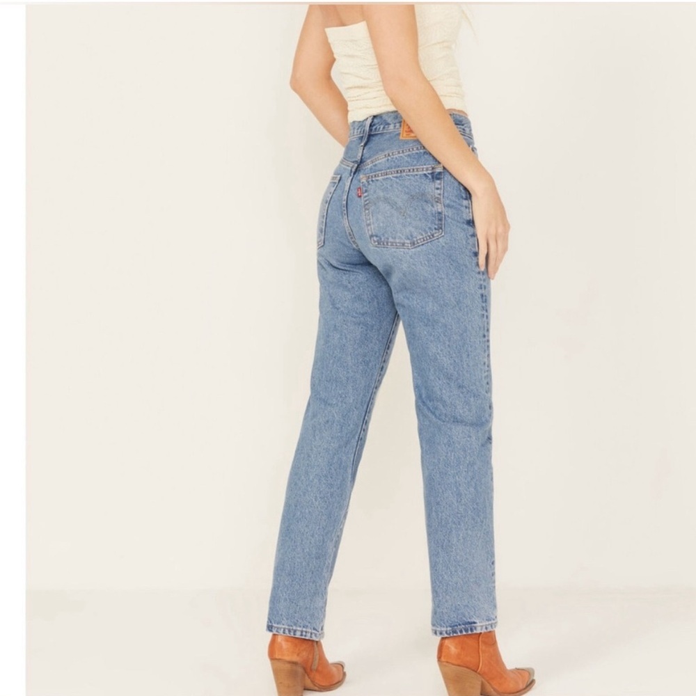 LEVI'S WOMEN'S 501® MEDIUM WASH FIELD NOTES STRAIGHT JEANS. Size 25 NWT - Picture 2 of 13